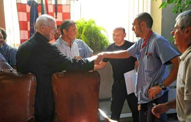 Monsignor Bianchi in un incontro alla Breda 