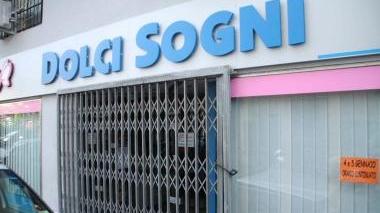 Il negozio Dolci Sogni chiuso giovedì dalla Guardia di finanza