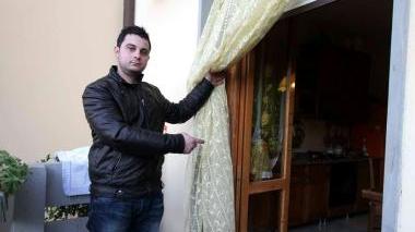 Una delle case derubate, quella di Simone Sacco