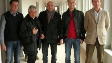 Da sinistra Riccardo Novi don Sergio Occhipinti Gabriele Toti (vicesindaco) Stefano Di Giambattista e Fabio Poggetti