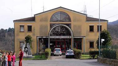 Polo d'aggregazione per giovani e anziani nelle ex medie