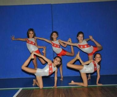 Un gruppo di ginnaste di Spazio Gym 