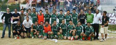 <b>ARCHIVIO.</b> Una vecchia foto dellAtletico Salviano, capolista solitaria della 3&ordf; categoria 