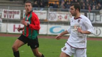 Matteo Nolè in maglia bianca