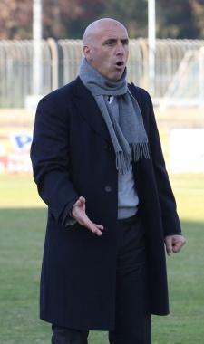 Mister Esposito chiede grinta e determinazione 