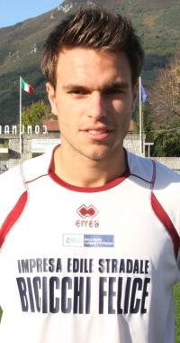 <b>ACCIACCATO.</b> Giuseppe Imperatore: oggi sar&agrave; in campo malgrado qualche acciacco 