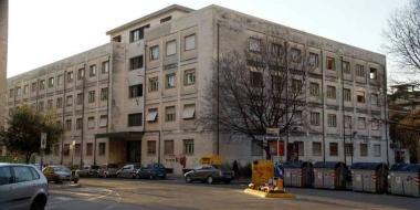<b>IMMAGINI DAL PASSATO.</b> Palazzo dellIntendenza di finanza e accanto il momento della demolizione  