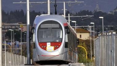 In tram da piazza Vittorio Emanuele fino all'ospedale di Cisanello