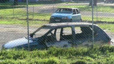 <b>A FUOCO.</b> La Clio distrutta dalle fiamme in via Apuania