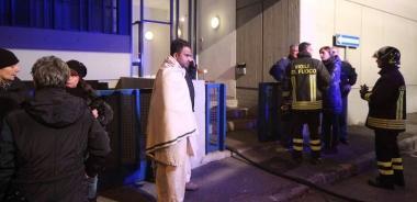 <b>NOTTE DI PAURA.</b> Il pakistano Sharif Muhammad che abitava nella casa da dove &egrave; nato lincendio 