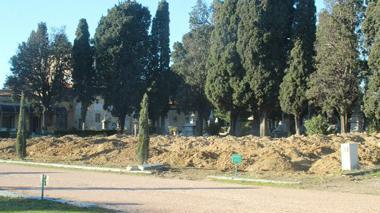 Ritrovate ossa umane al cimitero dei Lupi