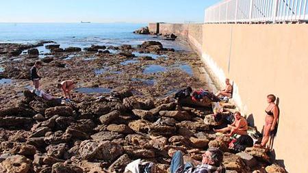 Odore di solvente in mare "I fusti tossici non c'entrano"