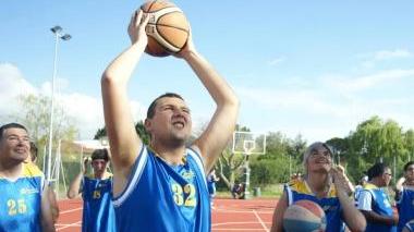<b> RIECCOLI. </b>Un’immagine della partita di fine corso a giugno 2011
