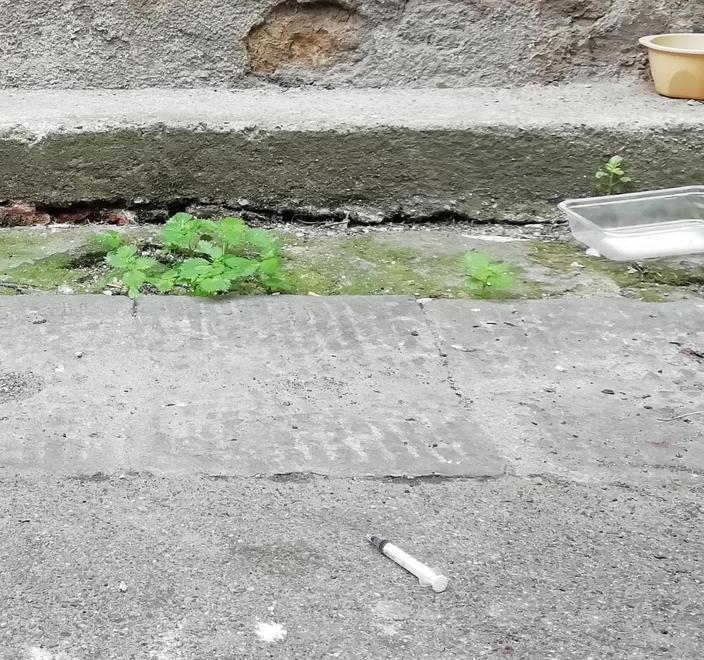 Via delle Belle Torri a rischio Ora è la strada del “buco”