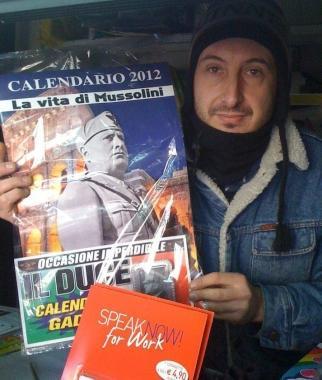 <b>EDICOLANTE.</b> Galgani mostra il suo best seller 