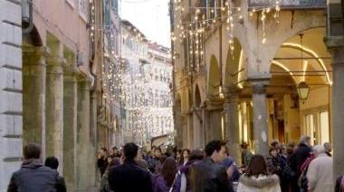 Negozi in centro e l’assessore Forte