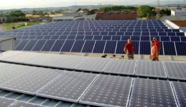 Boom del fotovoltaico, nel 2011 più di 300 nuovi allacci 