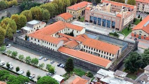 Detenuto aggredisce medico durante una visita