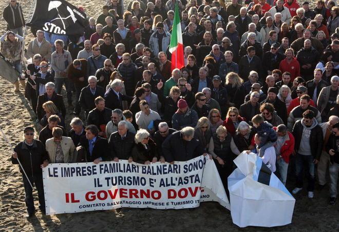 Il governo dà il via alle aste delle spiagge 