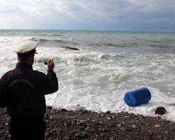 Avvistato bidone blu in mare, scatta l’allarme al Maroccone 