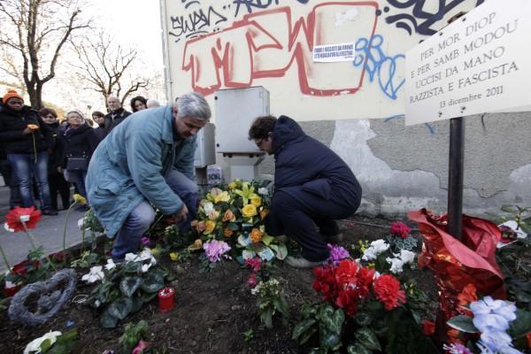 Firenze, poesie e preghiere a un mese dalla strage 