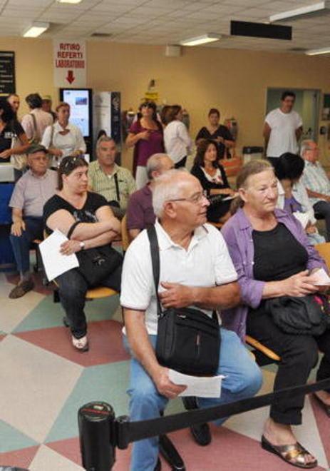 File e disagi al Cup. Lunghe attese per ritirare le analisi 