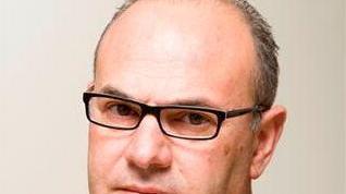 La finta assunzione del portaborse di Lucio Barani