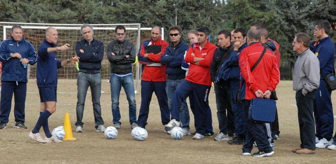 Gli allenatori toscani vanno a scuola di calcio 