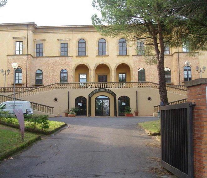 Nel nuovo Santa Chiara rilancio a colpi di cemento 