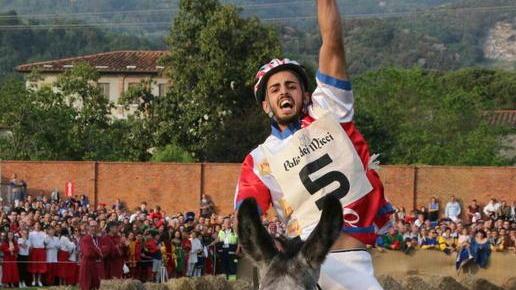 I figuranti, i fantini e le coreografie