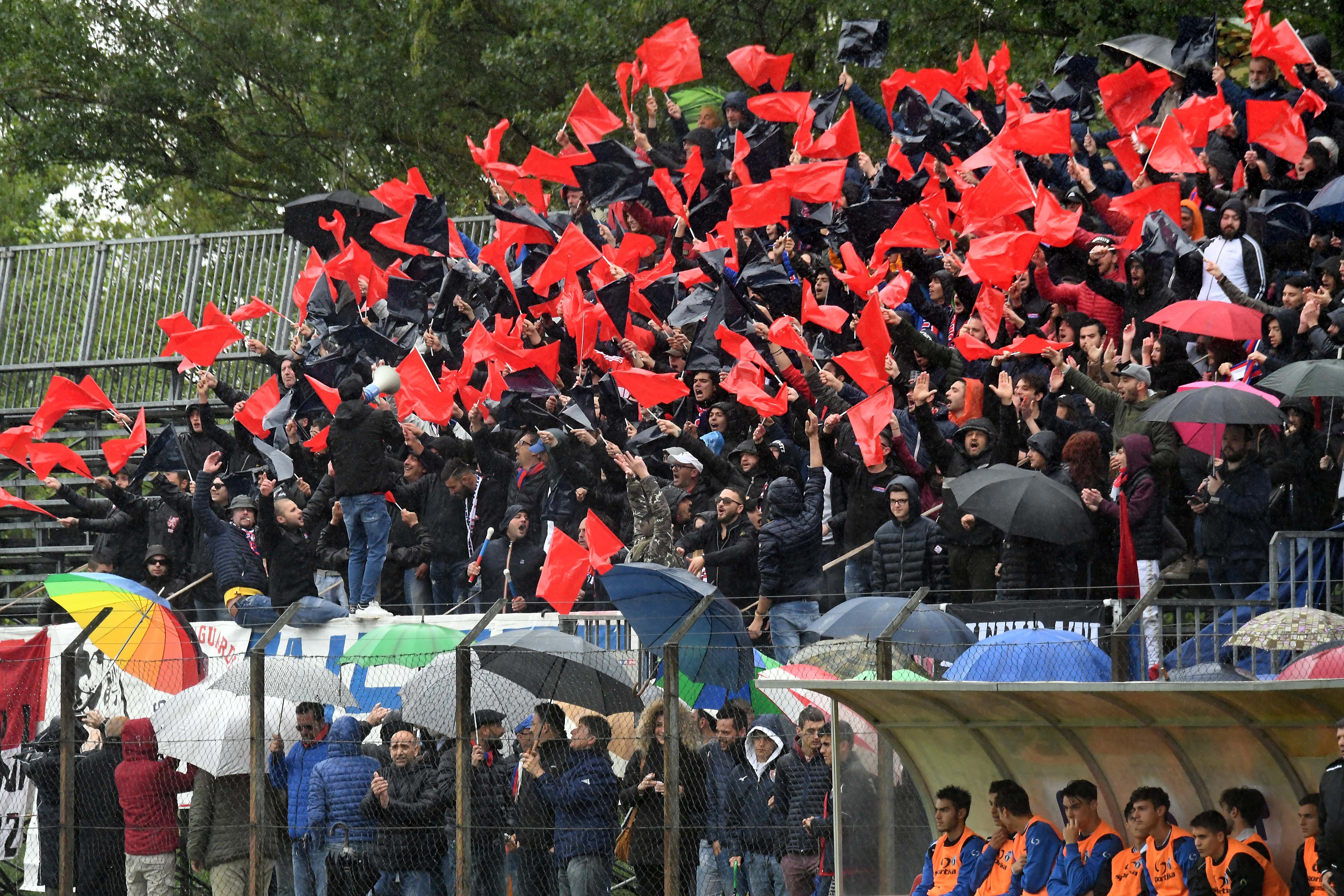 In 1.500 allo stadio per il grande sogno ma per il Ponsacco è di nuovo delusione 