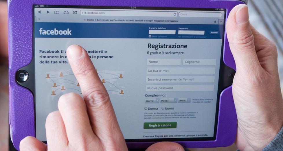 L’odio sul web: decine di denunce. I casi di Modena e Formigine Si rischiano 18 mesi 