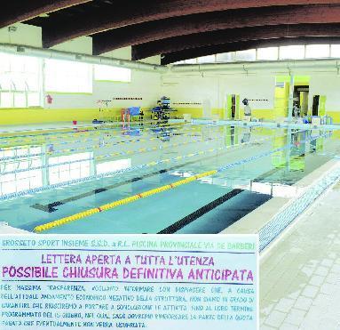 Costi troppo alti di gestione, la piscina chiude 