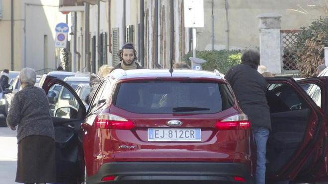 L’auto parcheggia da sé Si gira lo spot della Ford