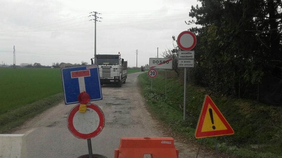 Via Prampolini divisa a metà Il dilemma finalmente risolto 