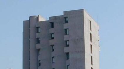 Sughere, a rischio insegnanti e infermieri