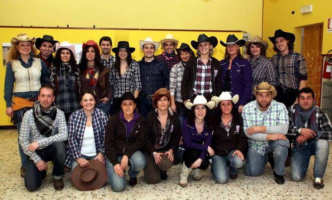 Jeans, country e balli Empoli si trasforma nel western toscano 