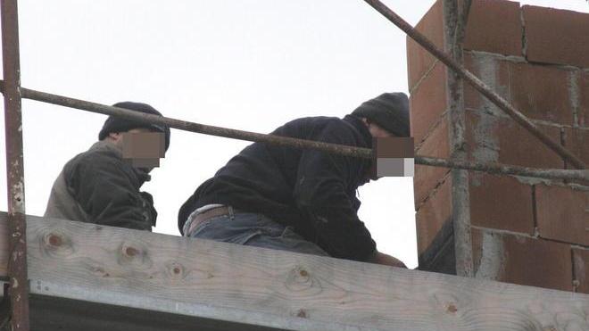 L’agenzia: «Da Ferragosto si assiste a un esodo inarrestabile di manovali romeni»