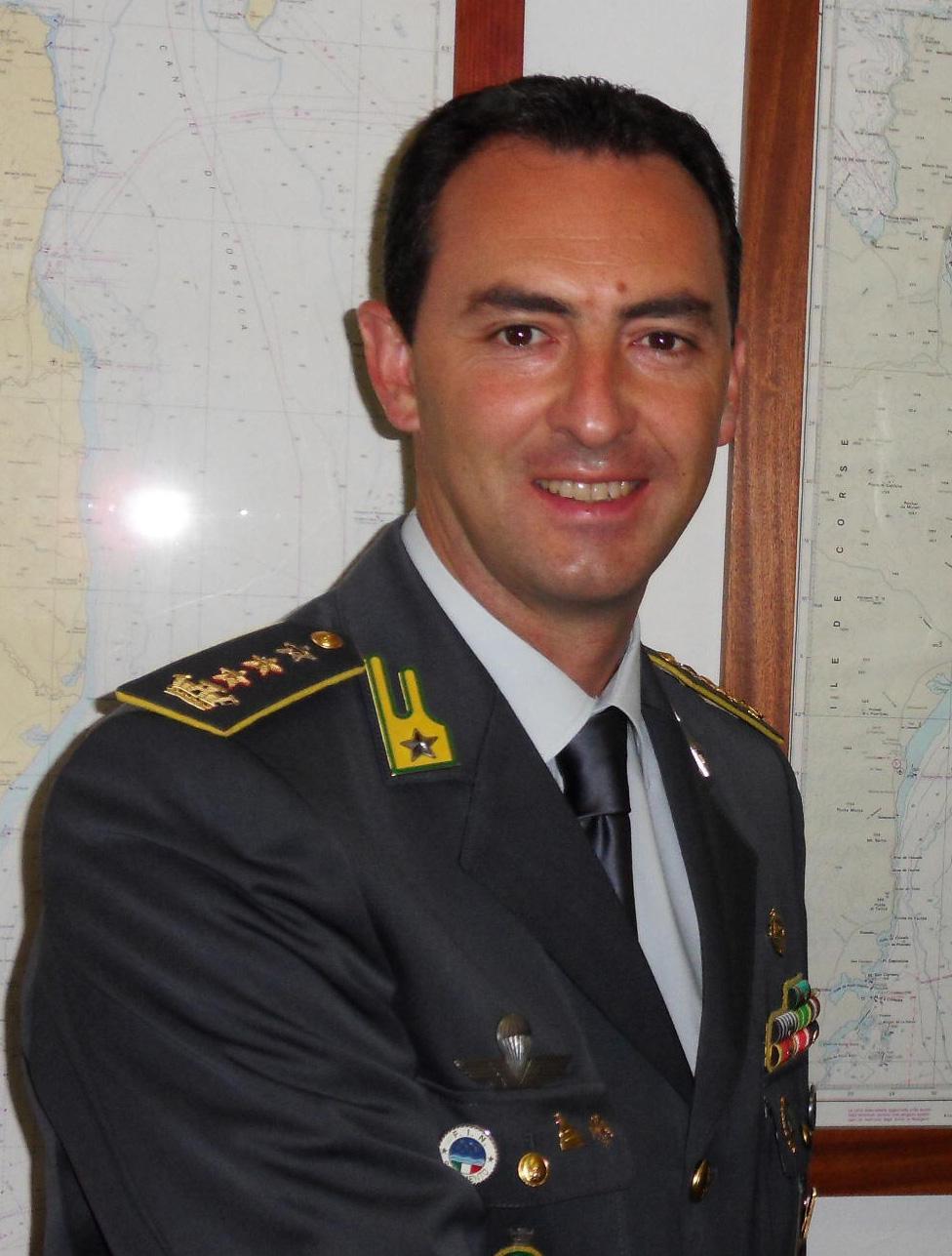 I primi ottanta salvati dalla guardia di finanza di Livorno 