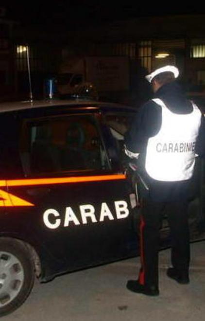 Via Rolex e gioielli da una casa 