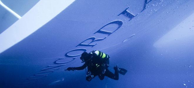  Identificate altre due vittime: sono francesi Una donna con Schettino al momento dell'impatto 
