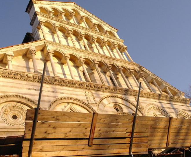 Tetto a rischio, chiuso il “Duomo Vecchio” 