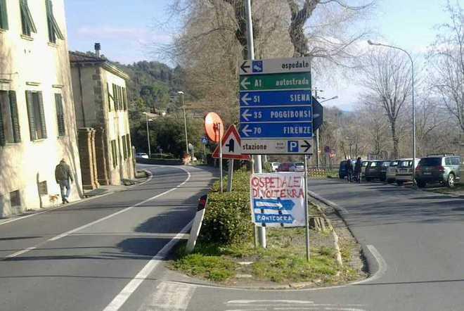 Striscioni in strada a difesa dell’ospedale