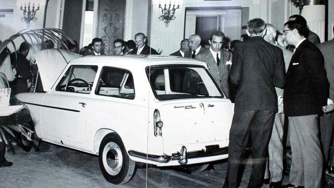 Dalle jeep di Camp Darby ai vestiti orientali