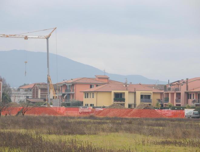 Finanziamenti ok e lavori appaltati, ma la scuola non si fa 