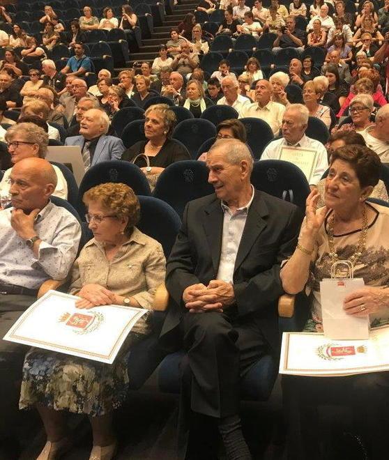 Festa per i matrimoni che durano da una vita