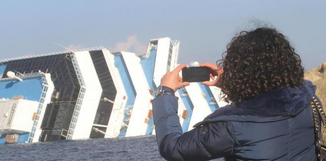 «Basta curiosi sull’isola ora lasciateci lavorare» 