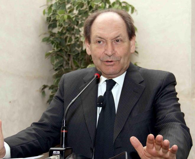 Un pezzo di Pdl scarica Lunardini 