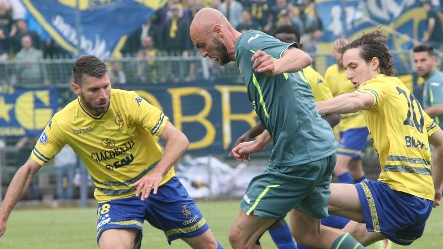 Modena-Pergolettese, la partita dell’anno è ancora senza un campo