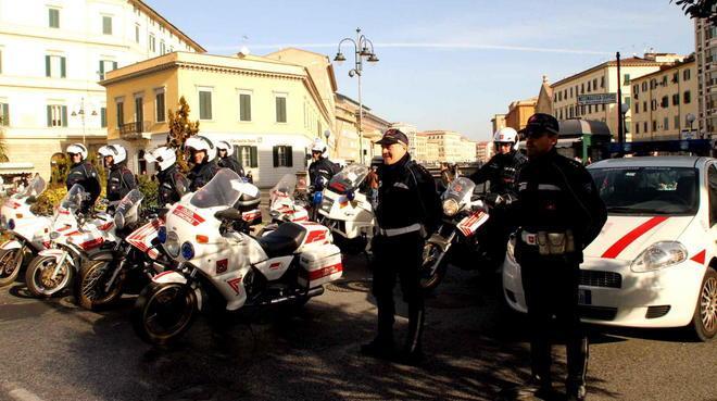 Vigili, un minuto di silenzio per il collega ucciso a Milano